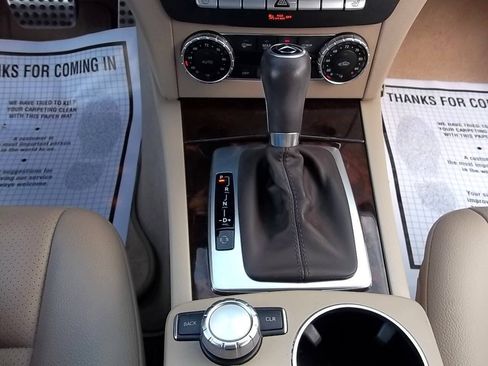Used 2014 Mercedes-Benz C 250 Sedan image 21