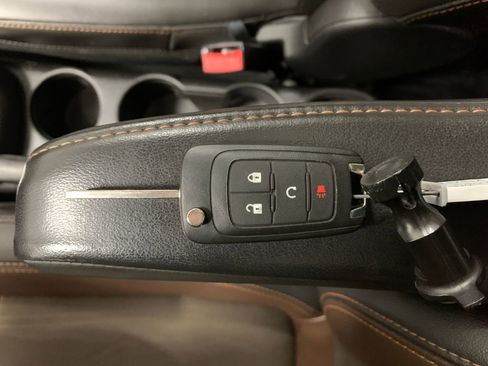 Used 2015 Chevrolet Trax LT w/ LT Sun and Sound Package image 15