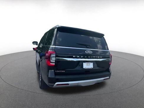 Used 2024 Ford Expedition Limited AWD/4WD image 11