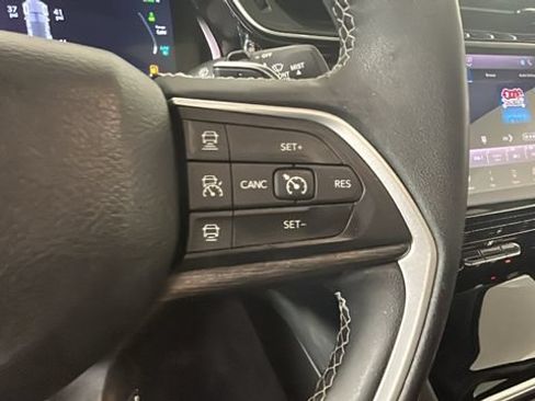Used 2023 Jeep Grand Cherokee 4WD 4xe image 16