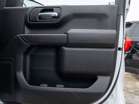 Used 2024 Chevrolet Silverado 1500 Custom Trail Boss image 11