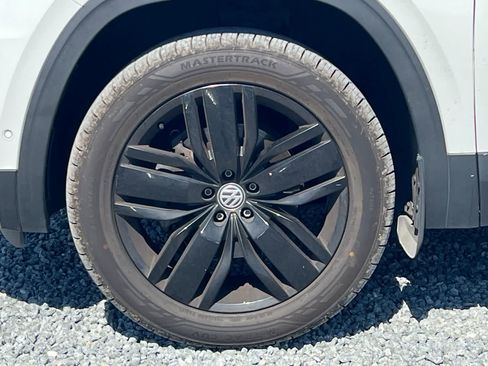 Used 2018 Volkswagen Atlas SEL Premium AWD/4WD image 12
