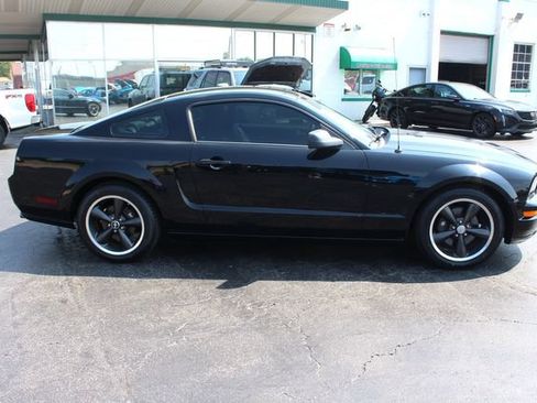 Used 2008 Ford Mustang GT Premium RWD image 6