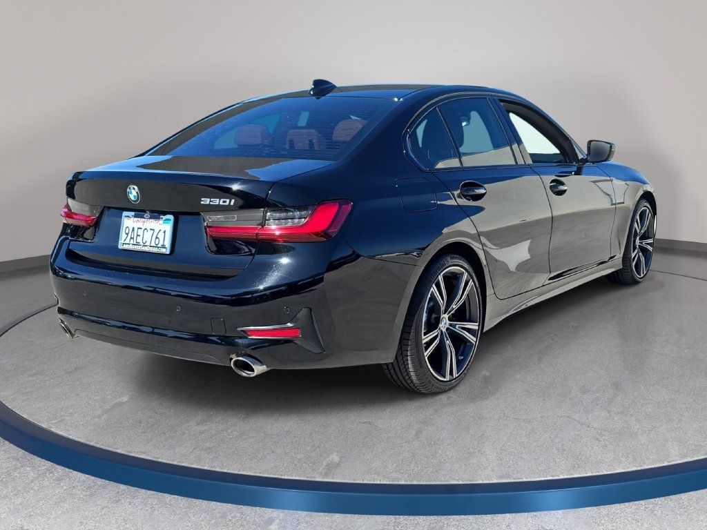Used 2022 BMW 330i Sedan w/ Driving Assistance Package RWD image 6