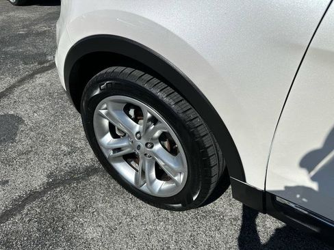 Used 2015 Ford Explorer Limited image 14