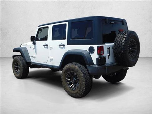 Used 2016 Jeep Wrangler Unlimited Rubicon w/ Connectivity Group AWD/4WD image 7