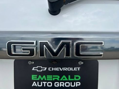 Used 2020 GMC Acadia AT4 w/ GMC Pro Grade Package AWD/4WD image 27