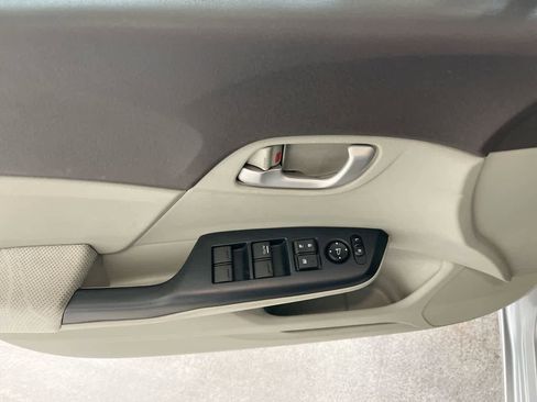 Used 2012 Honda Civic LX image 13