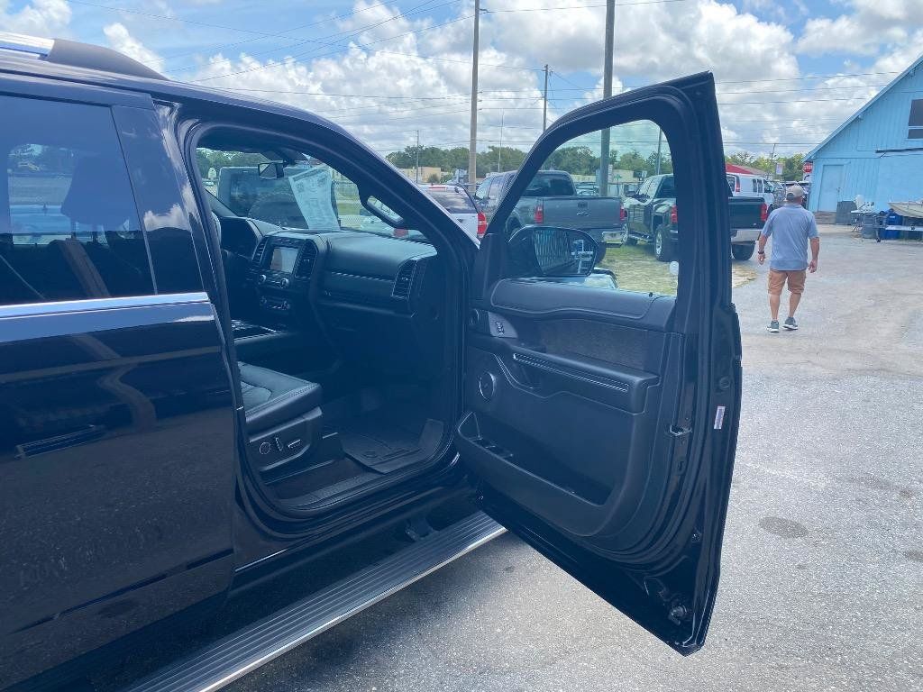 Used 2019 Ford Expedition Limited RWD image 21