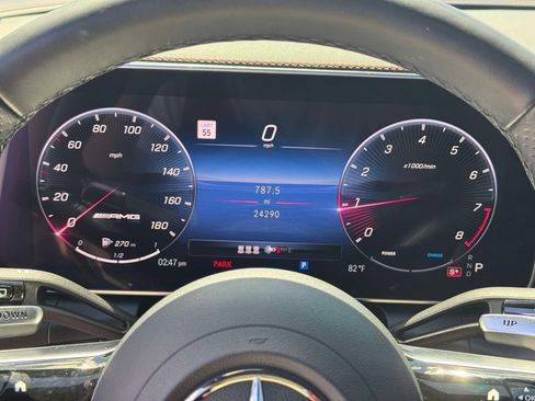 Used 2024 Mercedes-Benz GLC 43 AMG 4MATIC image 25