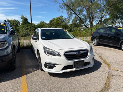 Used 2019 Subaru Legacy 2.5i w/ Alloy Wheel Package AWD/4WD image 2