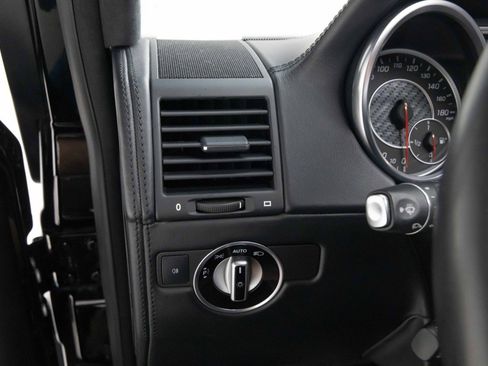 Used 2016 Mercedes-Benz G 63 AMG 4MATIC image 30