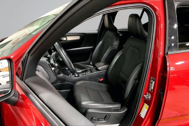 Used 2020 Volvo XC40 T5 Momentum AWD/4WD image 27