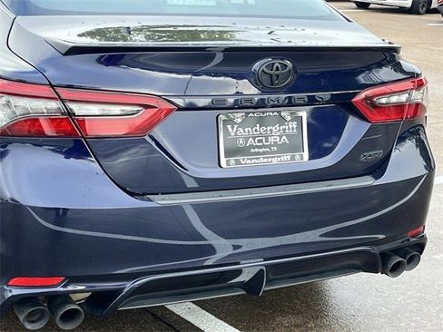 Used 2022 Toyota Camry XSE image 6