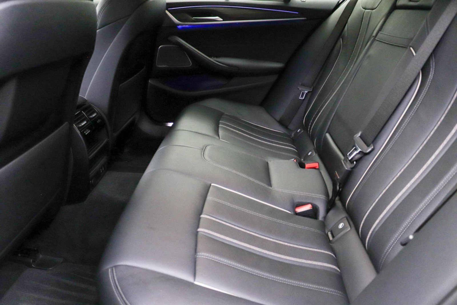 Used 2021 BMW 540i w/ Executive Package RWD image 23