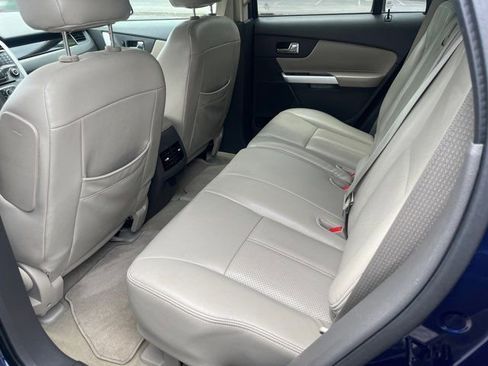 Used 2011 Ford Edge SE image 7
