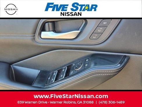 Used 2024 Nissan Rogue SL w/ SL Premium Package AWD/4WD image 32