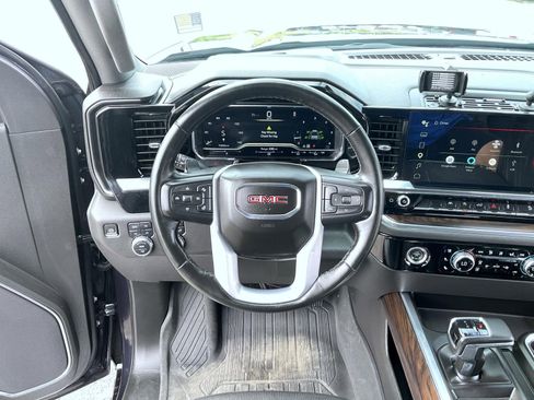 Certified 2023 GMC Sierra 1500 SLT w/ SLT Premium Package AWD/4WD image 11