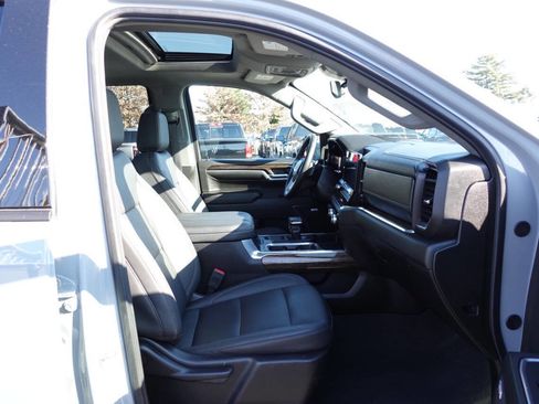 Used 2024 GMC Sierra 1500 Elevation w/ Elevation Premium Package image 39