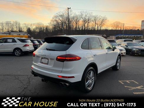 Used 2017 Porsche Cayenne S image 7