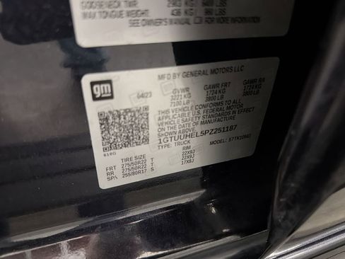 Used 2023 GMC Sierra 1500 Denali Ultimate image 35