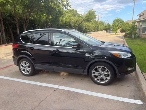 Used 2016 Ford Escape Titanium FWD image 10