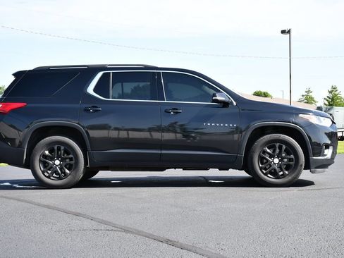 Used 2020 Chevrolet Traverse LT FWD image 8