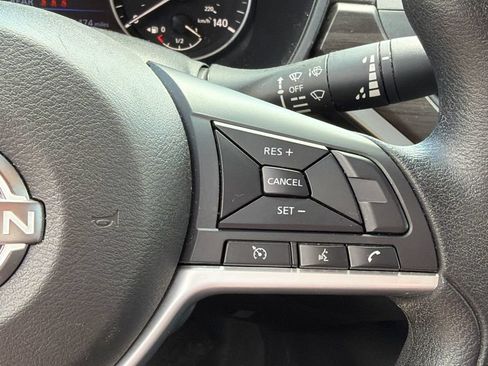 Used 2025 Nissan Altima 2.5 SV FWD image 25