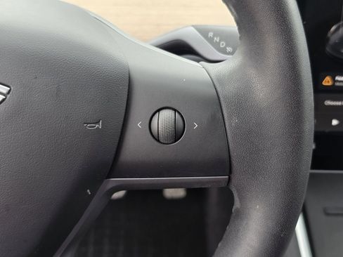 Used 2020 Tesla Model 3 Standard Range Plus image 26