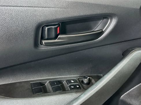 Used 2025 Toyota Corolla LE w/ LE Premium Package FWD image 15