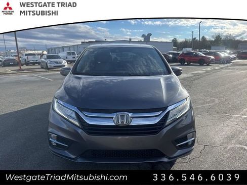 Used 2018 Honda Odyssey Touring image 2