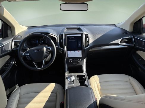 Used 2022 Ford Edge SEL w/ Convenience Package image 13