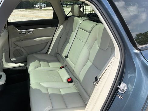 Used 2020 Volvo V90 T6 Cross Country w/ Protection Package AWD/4WD image 22