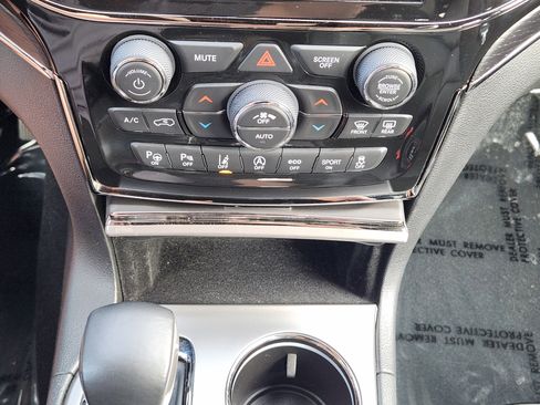 Used 2021 Jeep Grand Cherokee High Altitude image 19