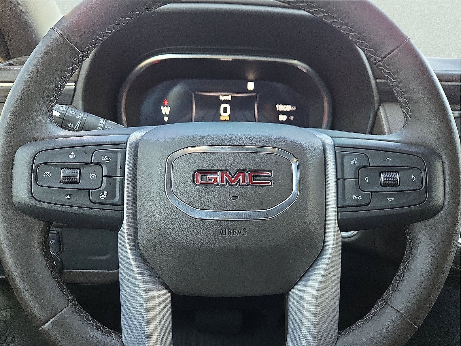 Certified 2023 GMC Yukon XL SLT w/ SLT Luxury Package AWD/4WD image 24