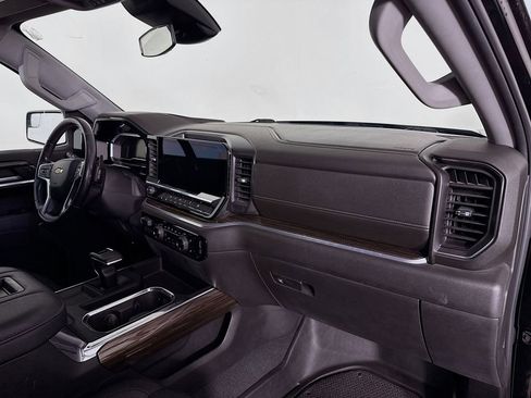 Used 2022 Chevrolet Silverado 1500 LT w/ Protection Package image 29