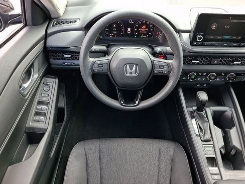 Certified 2023 Honda Accord EX image 11