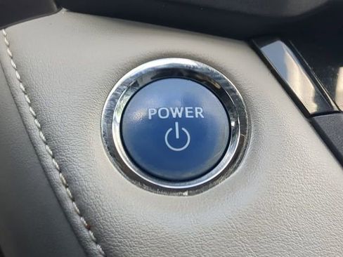 Used 2017 Toyota RAV4 Limited w/ Advanced Technology Package AWD/4WD image 34