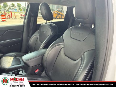 Used 2020 Jeep Cherokee Limited AWD/4WD image 11