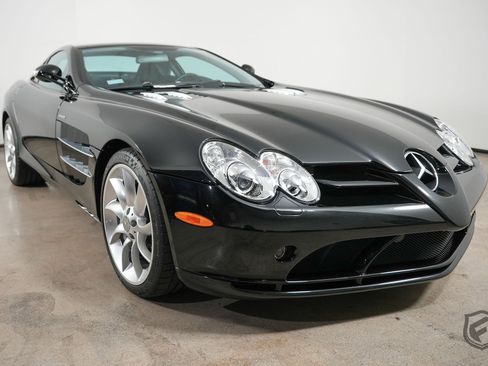 Used 2006 Mercedes-Benz SLR image 4