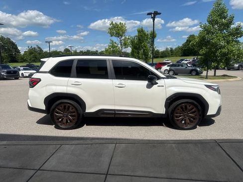Used 2025 Subaru Forester Sport AWD/4WD image 5