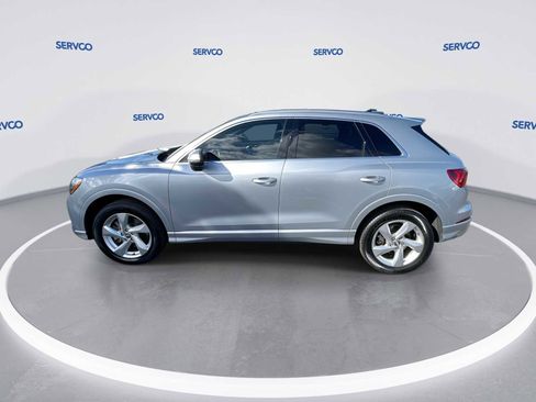 Used 2020 Audi Q3 2.0T Premium w/ Convenience Package AWD/4WD image 5