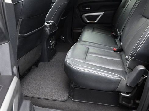 Used 2019 Nissan Titan PRO-4X w/ Pro-4x Convenience Package image 23