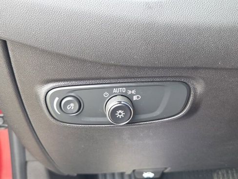 Used 2024 Chevrolet Equinox LT w/ LPO, Floor Liner Package FWD image 26