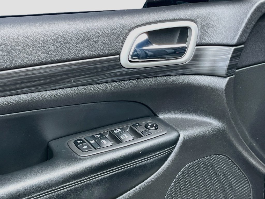 Certified 2021 Jeep Grand Cherokee Laredo X RWD image 18
