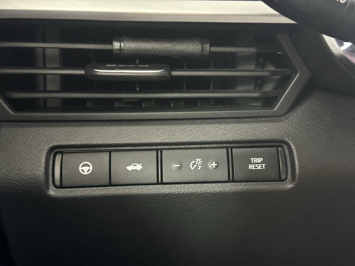 Used 2023 Nissan Altima 2.5 SL AWD/4WD image 40