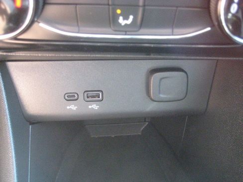 Used 2025 Buick Encore GX Sport Touring FWD image 16