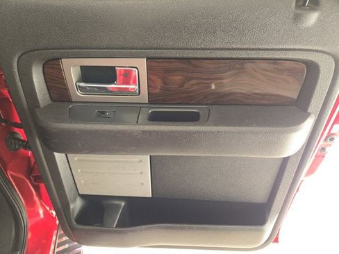 Used 2012 Ford F150 Lariat w/ Lariat Chrome Pkg image 8