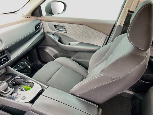 Used 2023 Nissan Rogue S FWD image 5