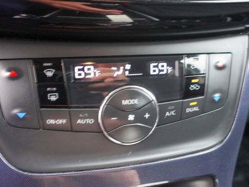 Used 2019 Nissan Sentra SR image 19